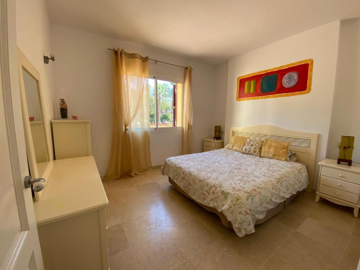 Apartamento Con Piscina ,Playa Con Vistas Panoramicas En La Marina De Sotogrande Сан-Роке Экстерьер фото